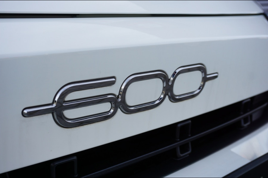 Fiat 600 Hybrid La Prima | Stoel massage | Carplay | Keyless