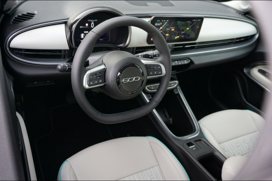 Fiat 600 Hybrid La Prima | Stoel massage | Carplay | Keyless