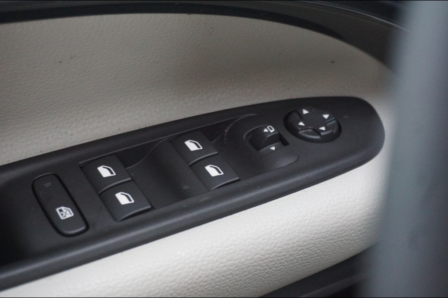 Fiat 600 Hybrid La Prima | Stoel massage | Carplay | Keyless