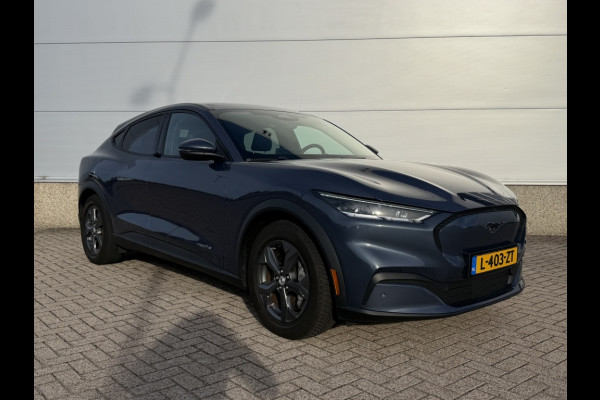 Ford Mustang Mach-E RWD 75 kWh TREKHAAK!