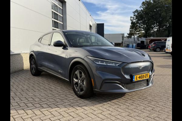 Ford Mustang Mach-E RWD 75 kWh TREKHAAK!