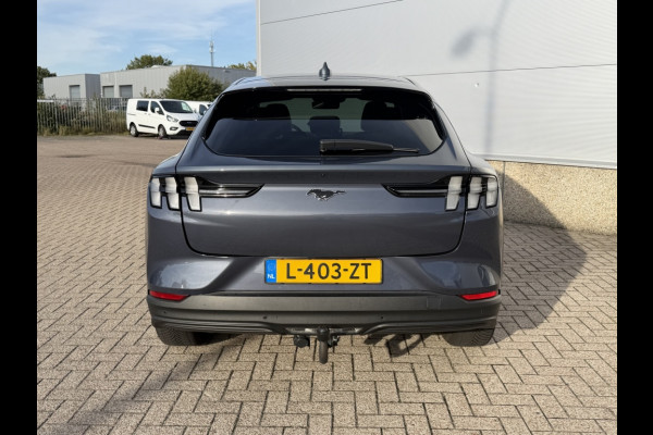 Ford Mustang Mach-E RWD 75 kWh TREKHAAK!