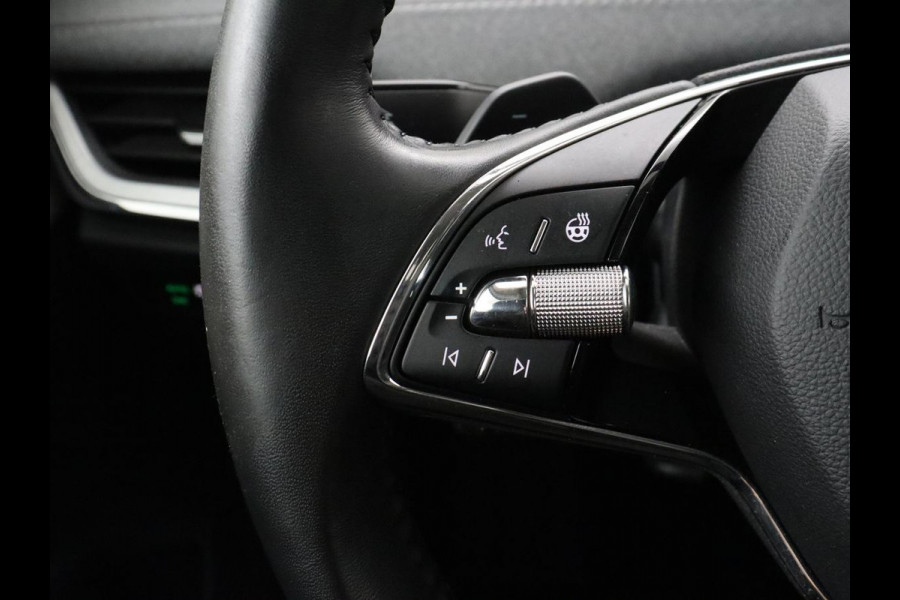 Škoda ENYAQ iV 60 SOH 91,2% | Adaptive cruise | Stuur/stoel verwarming | Trekhaak | Camera | Sfeerverlichting |