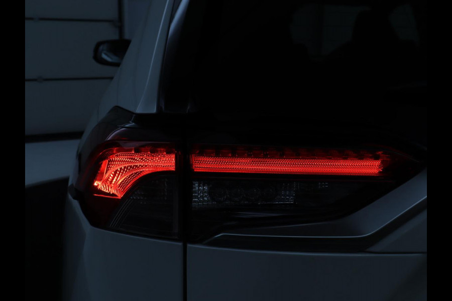 Toyota RAV4 2.5 Hybrid Bi-Tone | Navigatie | Camera | Stoelverwarming | LED |