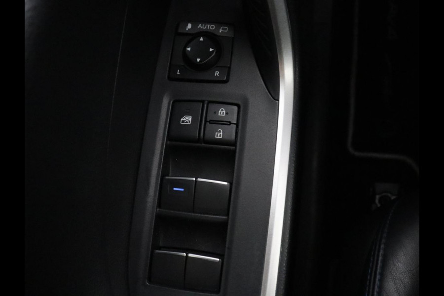 Toyota RAV4 2.5 Hybrid Bi-Tone | Navigatie | Camera | Stoelverwarming | LED |