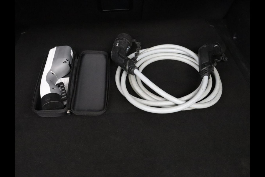 Kia Ev6 GT-Line AWD 77.4 kWh SOH 95,6% | Head-up display | 360 Camera | Adaptive cruise | Carplay | Meridian Surround | Stoel ventilatie | Memory | Massage stoelen |