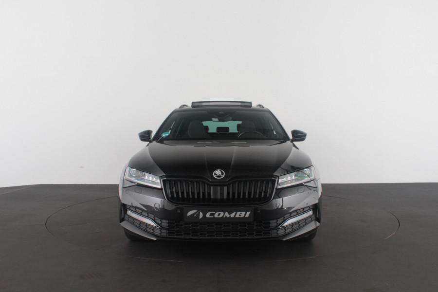 Škoda Superb Combi 2.0 TDI SportLine > 200pk/Pano.schuif/19 Inch/Stoelverwarming/All-season...