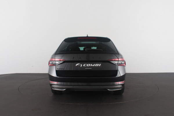 Škoda Superb Combi 2.0 TDI SportLine > 200pk/Pano.schuif/19 Inch/Stoelverwarming/All-season...