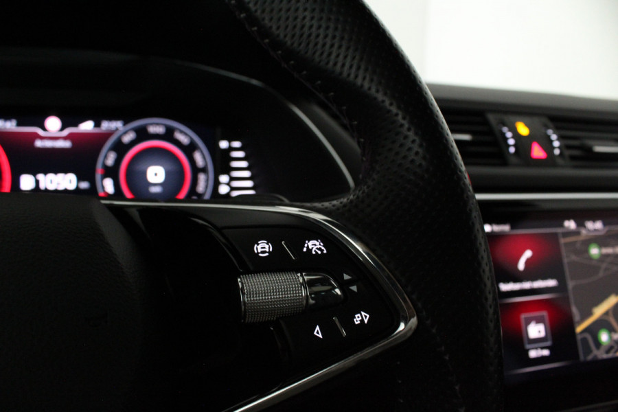 Škoda Superb Combi 2.0 TDI SportLine > 200pk/Pano.schuif/19 Inch/Stoelverwarming/All-season...