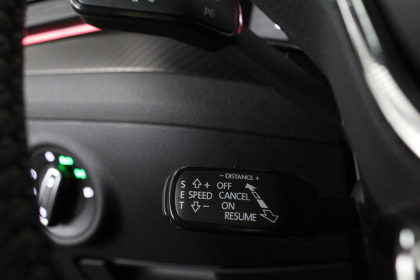 Škoda Superb Combi 2.0 TDI SportLine > 200pk/Pano.schuif/19 Inch/Stoelverwarming/All-season...