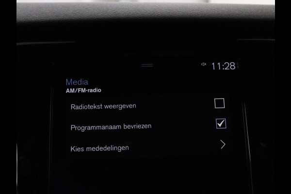Volvo V60 2.0 T6 AWD Inscription | 310PK | Pano.dak | Trekhaak | Stuur/stoel verwarming | Head-up display | Adaptive Cruise control | Carplay | Memory | Harman Kardon |