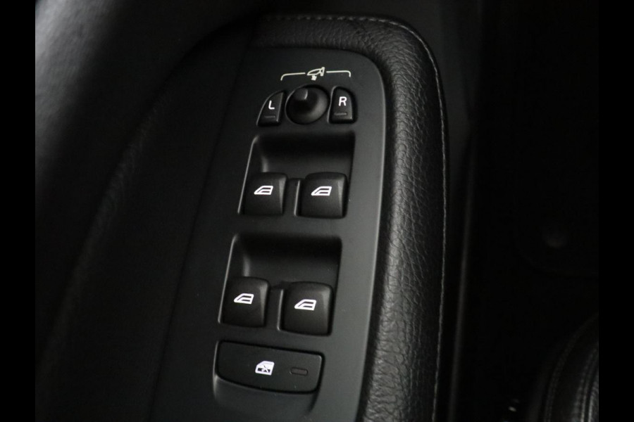 Volvo V60 2.0 T6 AWD Inscription | 310PK | Pano.dak | Trekhaak | Stuur/stoel verwarming | Head-up display | Adaptive Cruise control | Carplay | Memory | Harman Kardon |