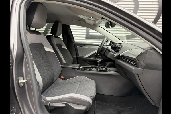 Opel Astra 1.2 Business Edition 2e Eigenaar|Navi|Carplay|D-riem vv in 2026|360 Camera|Clima|Cruise|Stoleverwarming|N.A.P|APK tot 07-2028