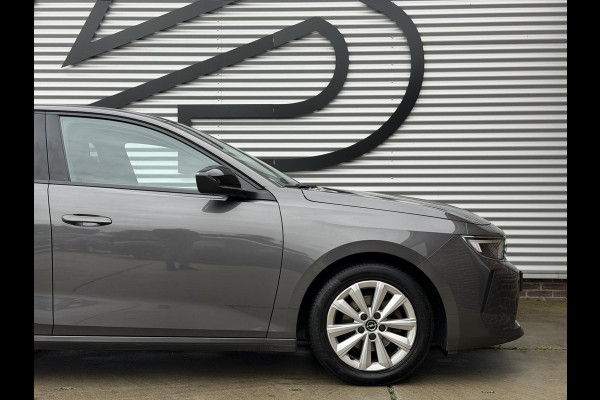 Opel Astra 1.2 Business Edition 2e Eigenaar|Navi|Carplay|D-riem vv in 2026|360 Camera|Clima|Cruise|Stoleverwarming|N.A.P|APK tot 07-2028
