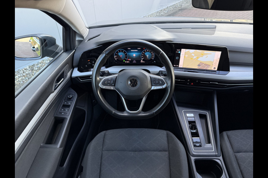Volkswagen Golf 1.0 eTSI 110pk DSG | Acc | Navi | Camera