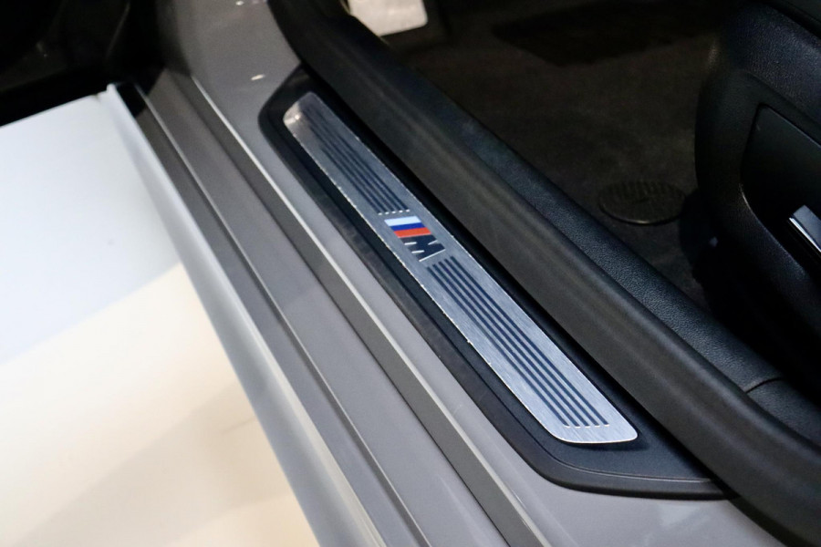 BMW 5 Serie Touring 530e High Ex M Sport|HuD|PANO|BerninaGrey