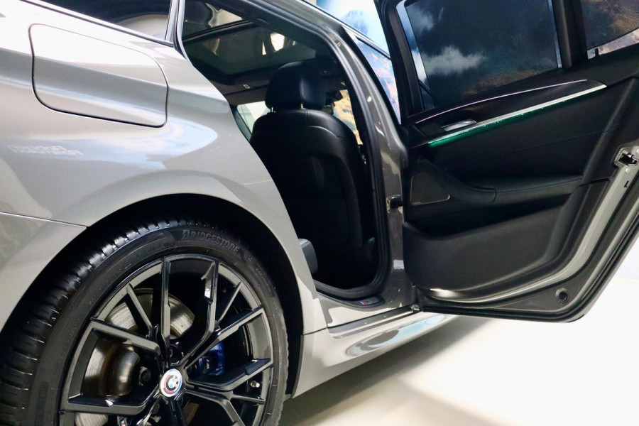 BMW 5 Serie Touring 530e High Ex M Sport|HuD|PANO|BerninaGrey