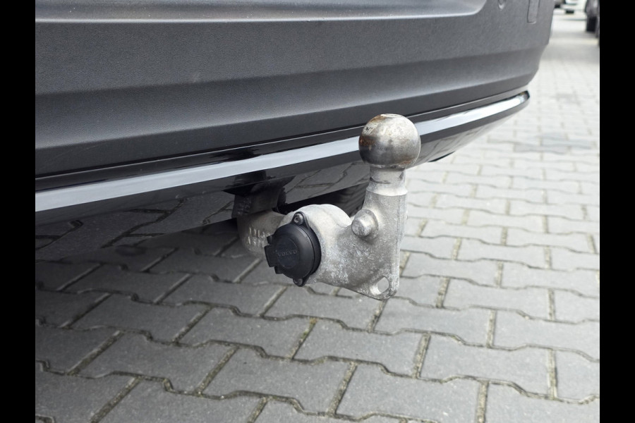 Volvo XC40 1.5 T5 Plug-in hybrid Plus Bright | TREKHAAK | LEDER | 1E EIGENAAR | WINTERPAKKET