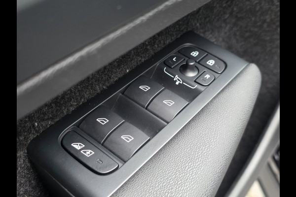Volvo XC40 1.5 T5 Plug-in hybrid Plus Bright | TREKHAAK | LEDER | 1E EIGENAAR | WINTERPAKKET