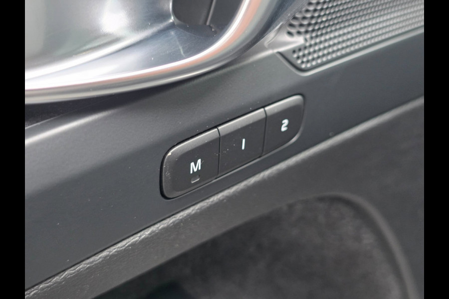 Volvo XC40 1.5 T5 Plug-in hybrid Plus Bright | TREKHAAK | LEDER | 1E EIGENAAR | WINTERPAKKET