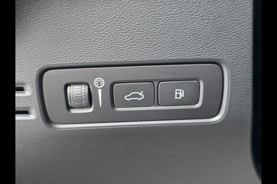 Volvo XC40 1.5 T5 Plug-in hybrid Plus Bright | TREKHAAK | LEDER | 1E EIGENAAR | WINTERPAKKET