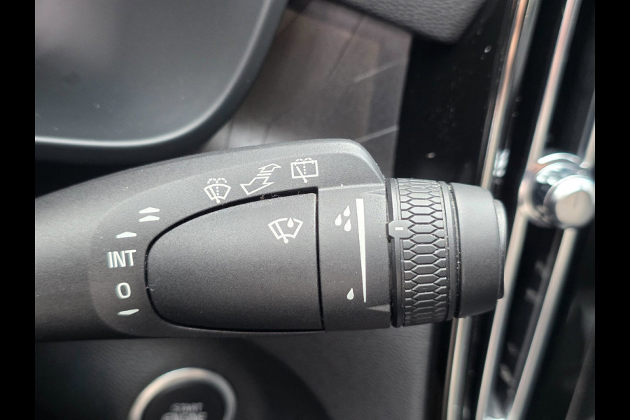 Volvo XC40 1.5 T5 Plug-in hybrid Plus Bright | TREKHAAK | LEDER | 1E EIGENAAR | WINTERPAKKET