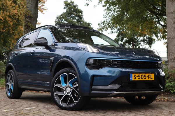 Lynk & Co 01 1.5 | Panoramadak | 360 Camera | Navi | Carplay |