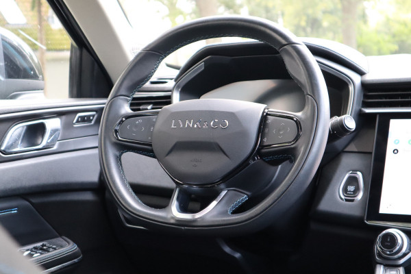 Lynk & Co 01 1.5 | Panoramadak | 360 Camera | Navi | Carplay |