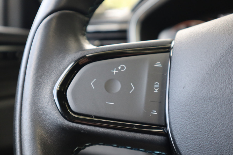 Lynk & Co 01 1.5 | Panoramadak | 360 Camera | Navi | Carplay |