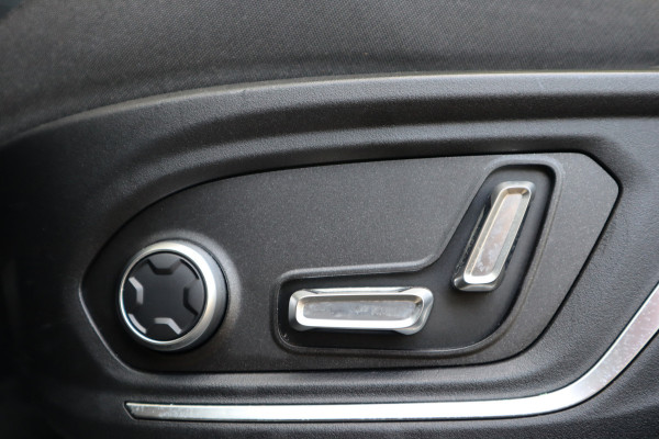 Lynk & Co 01 1.5 | Panoramadak | 360 Camera | Navi | Carplay |