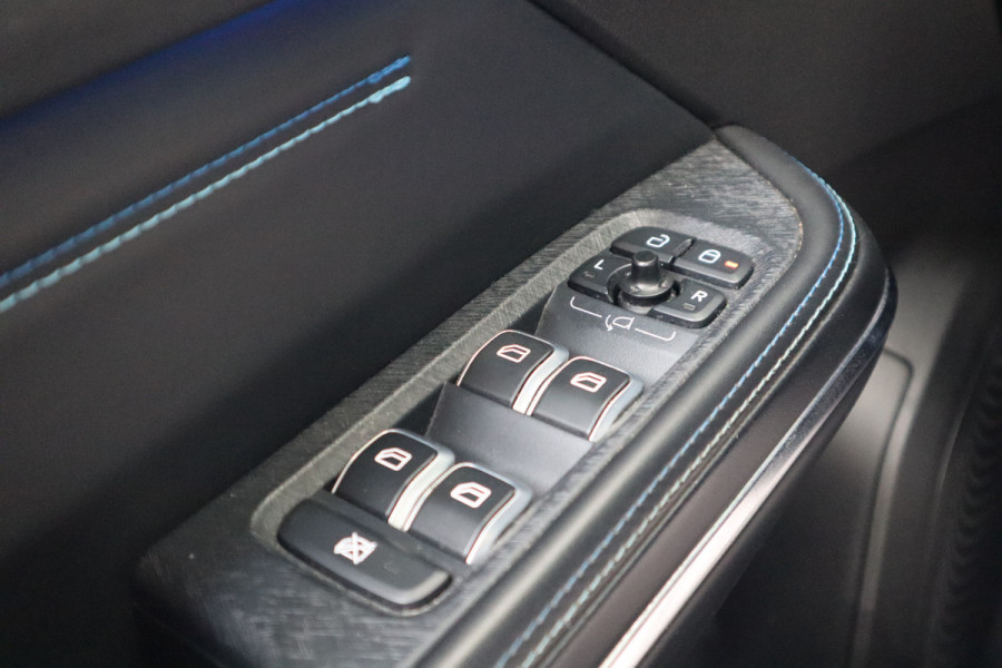 Lynk & Co 01 1.5 | Panoramadak | 360 Camera | Navi | Carplay |