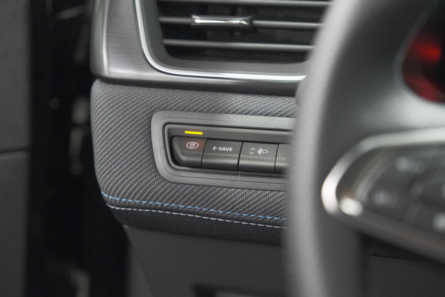 Renault Captur 1.8 E-Tech full hybrid 160 Esprit Alpine | 360 Camera | Adaptieve Cruise Control | Dodehoekdetectie | Stuurwielverwarming