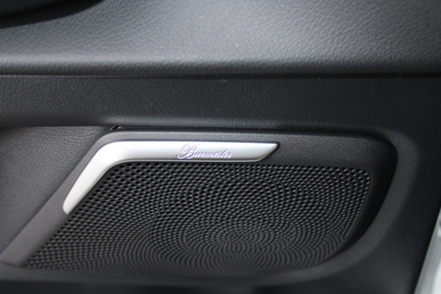 Mercedes-Benz V-Klasse 300d / AMG / DC / Luchtvering / Elec Stoelen / 360 Camera / Burmester / Vol Opties / NIEUWSTAAT