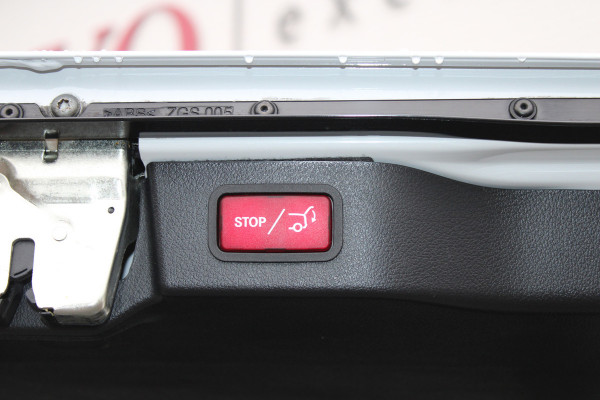 Mercedes-Benz V-Klasse 300d / AMG / DC / Luchtvering / Elec Stoelen / 360 Camera / Burmester / Vol Opties / NIEUWSTAAT