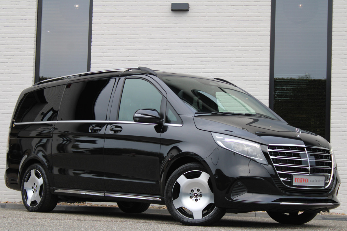 Mercedes-Benz V-Klasse 300d / AMG / Exclusive / DC / 4-matic / Luchtvering / Pano / Elec Stoelen / Burmester / Vol Opties / NIEUWSTAAT.