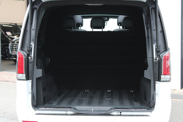 Mercedes-Benz V-Klasse 300d / DC / AMG / Panorama / Luchtvering / 2x Elec Schuifd / 360 Cam / Burmester / Vol Opties.