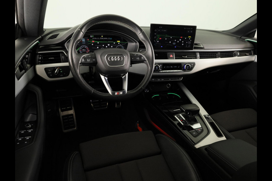 Audi A5 Sportback 35 TFSI S edition Competition 150pk | Panoramadak | Parkeercamera | Navigatie | S-line interieur |