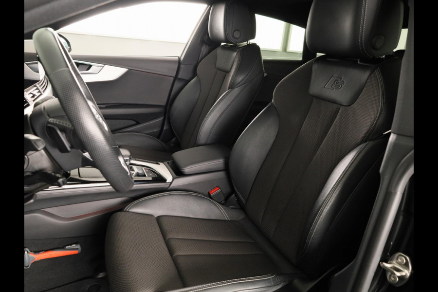 Audi A5 Sportback 35 TFSI S edition Competition 150pk | Panoramadak | Parkeercamera | Navigatie | S-line interieur |