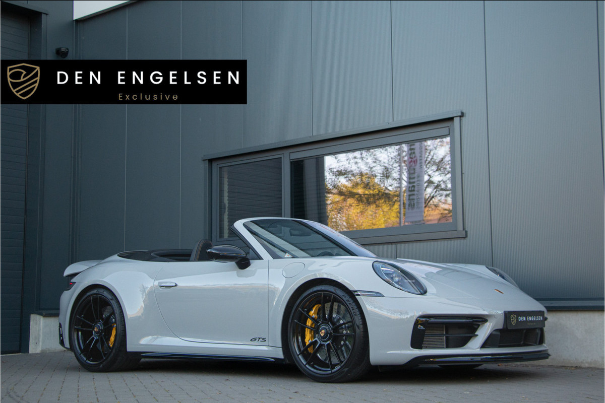 Porsche 911 Cabrio 3.0 Carrera GTS 480PK | Handgeschakeld | Keramische | NL Auto | Burmester | Lift | ACC | PDCC | 360 Camera | Exclusive Ma Approved-garantie tot 2028 | Sportuitlaat | PDLS |  Achterasbesturing | Stoelventilatie + Verwaring | Stuurverwarming | Memory | Sport-Chrono | Lane & Side Assist | N.P €263.197 | Auto Blip | Front Xpel PPF | Interieurverlichting | 18-voudige Sportstoelen | Apple & Android Carplay.
