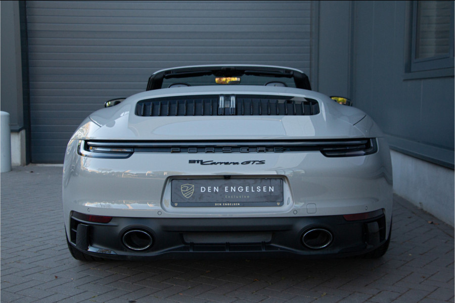 Porsche 911 Cabrio 3.0 Carrera GTS 480PK | Handgeschakeld | Keramische | NL Auto | Burmester | Lift | ACC | PDCC | 360 Camera | Exclusive Ma Approved-garantie tot 2028 | Sportuitlaat | PDLS |  Achterasbesturing | Stoelventilatie + Verwaring | Stuurverwarming | Memory | Sport-Chrono | Lane & Side Assist | N.P €263.197 | Auto Blip | Front Xpel PPF | Interieurverlichting | 18-voudige Sportstoelen | Apple & Android Carplay.