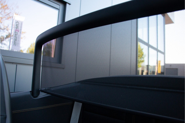Porsche 911 Cabrio 3.0 Carrera GTS 480PK | Handgeschakeld | Keramische | NL Auto | Burmester | Lift | ACC | PDCC | 360 Camera | Exclusive Ma Approved-garantie tot 2028 | Sportuitlaat | PDLS |  Achterasbesturing | Stoelventilatie + Verwaring | Stuurverwarming | Memory | Sport-Chrono | Lane & Side Assist | N.P €263.197 | Auto Blip | Front Xpel PPF | Interieurverlichting | 18-voudige Sportstoelen | Apple & Android Carplay.