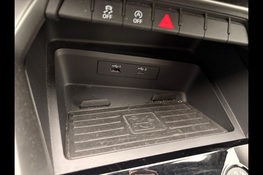 Audi A3 Sportback 35 TFSI S edition S-Line | Dealer onderH | Add cruise | Carplay | Dig Dash | StoelverW | Lane Ass | Etc