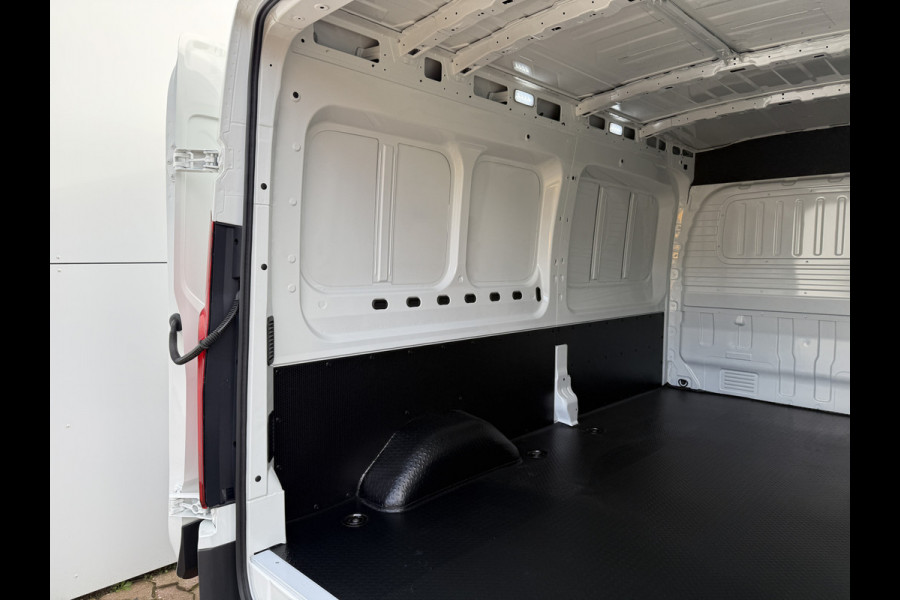 Maxus eDeliver 9 72kWh 204PK Nieuw! Elektrisch L3H2 280km WLTP ACC Stoelverwarming Snelladen Carplay LED Airco