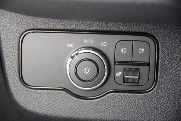Mercedes-Benz Sprinter 317 1.9 CDI L2H2 3-ZITS, FACELIFT, AUT. LED, STOELVERWARMING, ZONNEKLEP, CAMERA, NAVI, CRUISE, CLIMA, PARKEERSENSOREN
