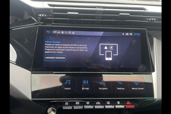 Peugeot e-408 Allure 58 kWh SOH 99% | NIEUWE AUTO | ACHTERUITRIJCAMERA | KEYLESS | STOEL + STUURVERWARMING | ADAP. CRUISE | APPLE CARPLAY | RIJKLAAR INCL. 12 MND BOVAG GARANTIE |