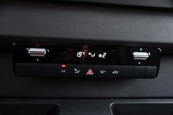 Mercedes-Benz Sprinter 314 2.2 CDI L2H2 RWD Black Edition Camera, Carplay, Sensoren, 143pk, Automaat, Trekhaak, 7'' Mbux, Uniek!