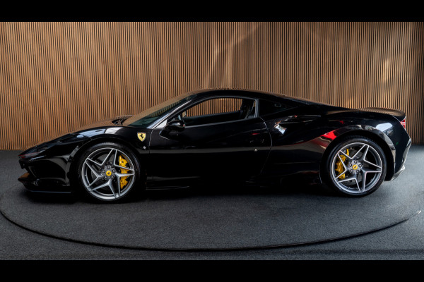 Ferrari F8 Tributo 3.9 V8 HELE
