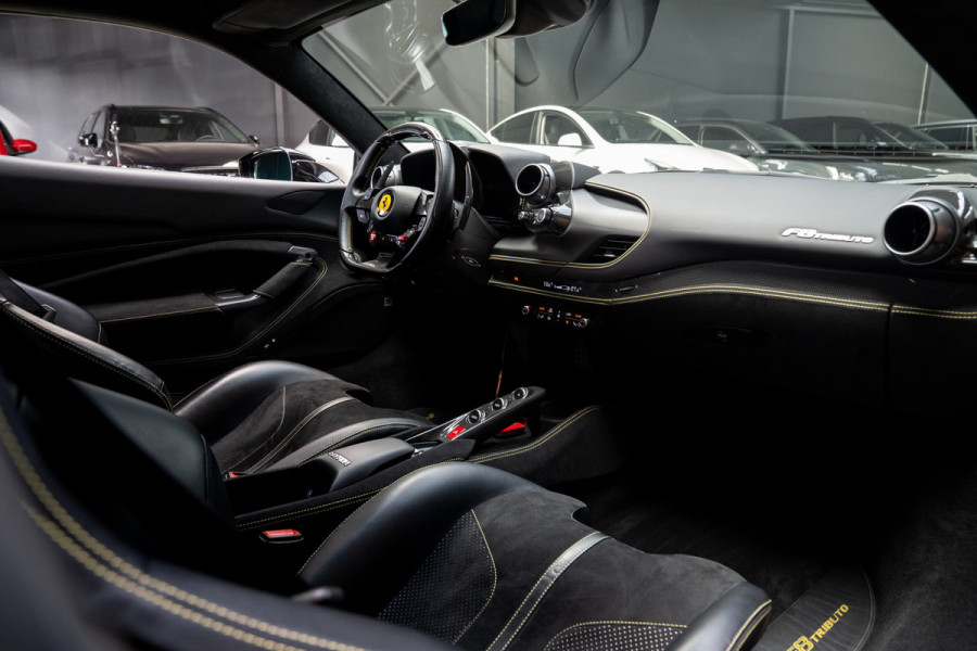Ferrari F8 Tributo 3.9 V8 HELE