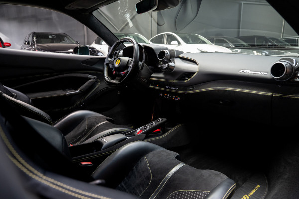 Ferrari F8 Tributo 3.9 V8 HELE