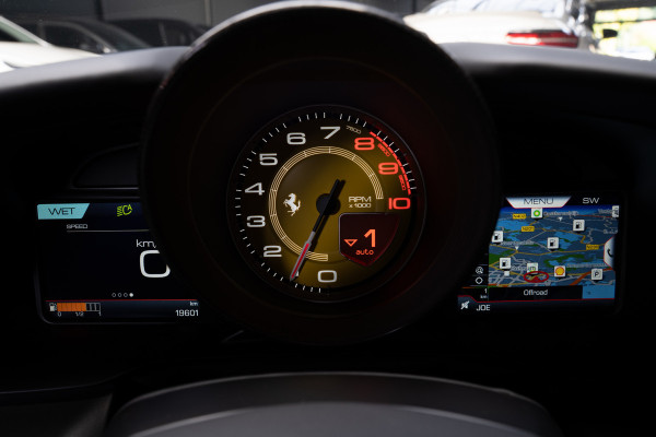 Ferrari F8 Tributo 3.9 V8 HELE